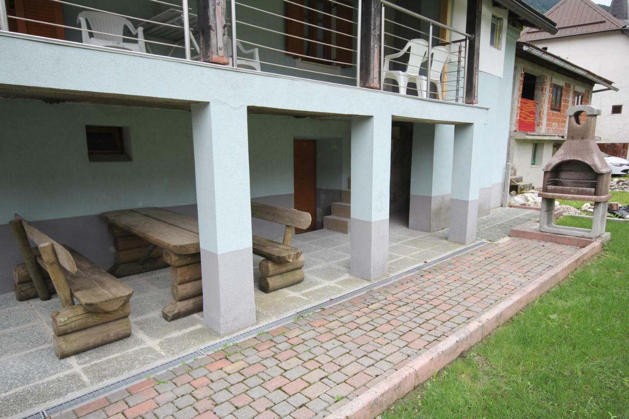 Lesjakova Domacija Bovec Luaran gambar